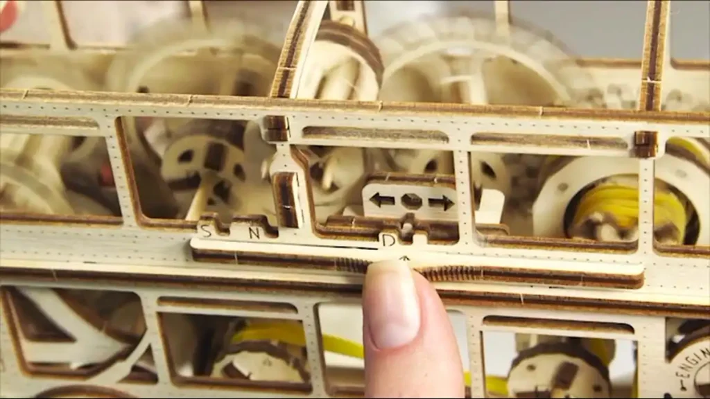 Wooden Puzzle 3D London Bus Opis 11