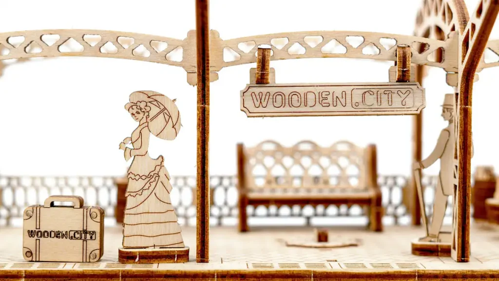 Wooden Puzzle 3D Train Railway Station Opis 3