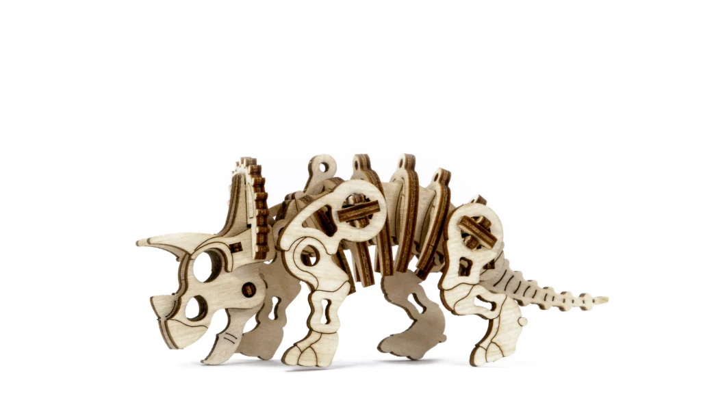 Wooden Puzzle 3D Dino Triceratops Opis 2