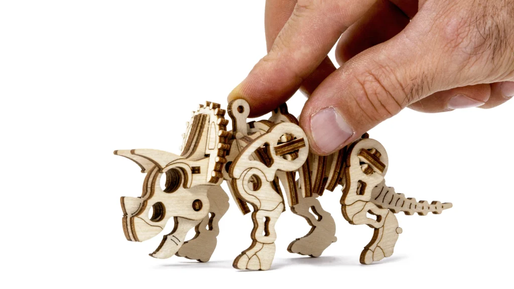 Wooden Puzzle 3D Dino Triceratops Opis 3