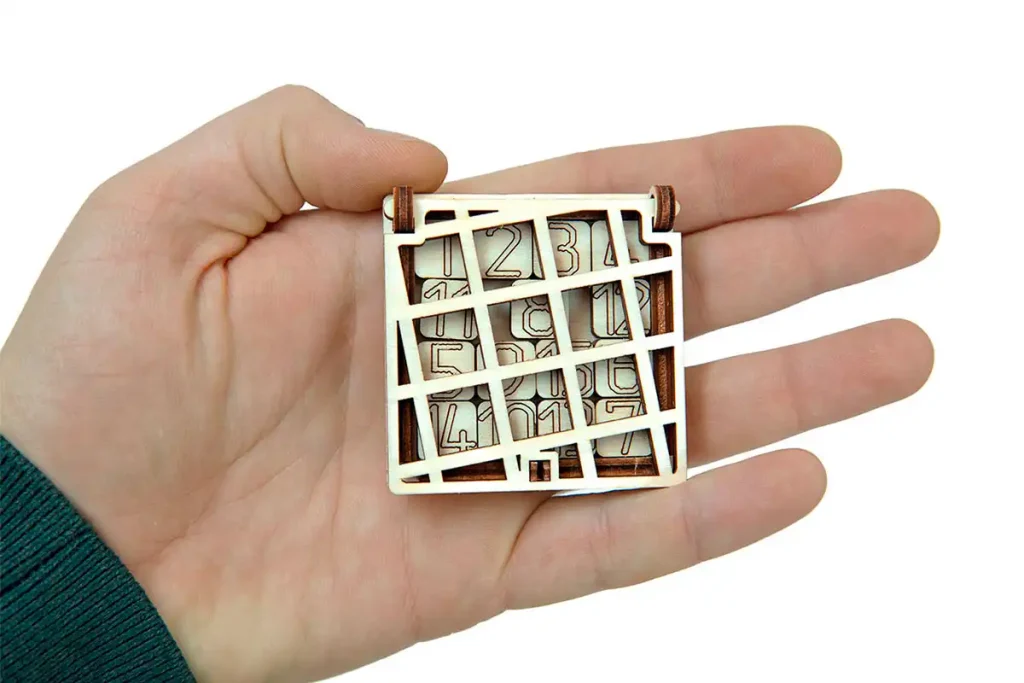 Puzzle 3D drewniane - Łamigłówka Gra W Piętnastkę opis 2