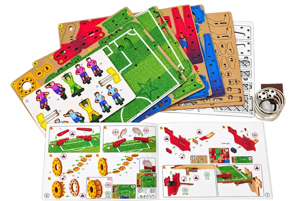 3D Wooden Puzzle Football Battle Arena Opis 3